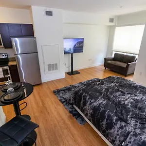 Apartment Entire Luxury Studio Apartment Downtown Newark, Newark