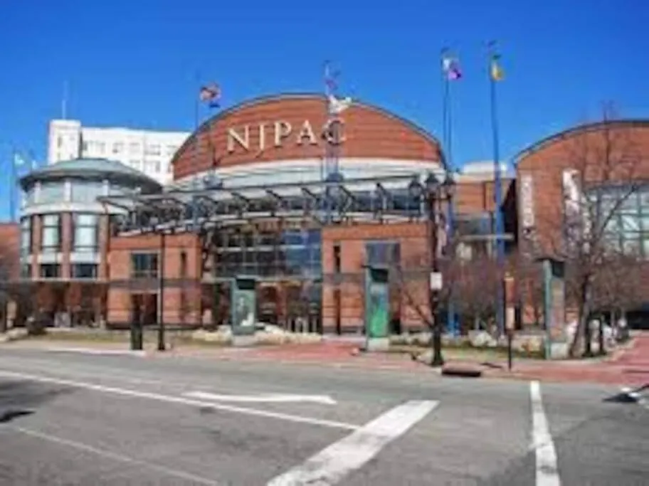 The Flats King Bed- Ewr/Penn Station Apartment Newark 0*,  United States